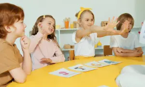 Czy żłobek podlega pod oświatę? Oto co musisz wiedzieć o regulacjach